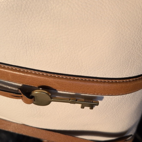 Fossil White and Tan Crossbody Satchel - EUC - Picture 3 of 9
